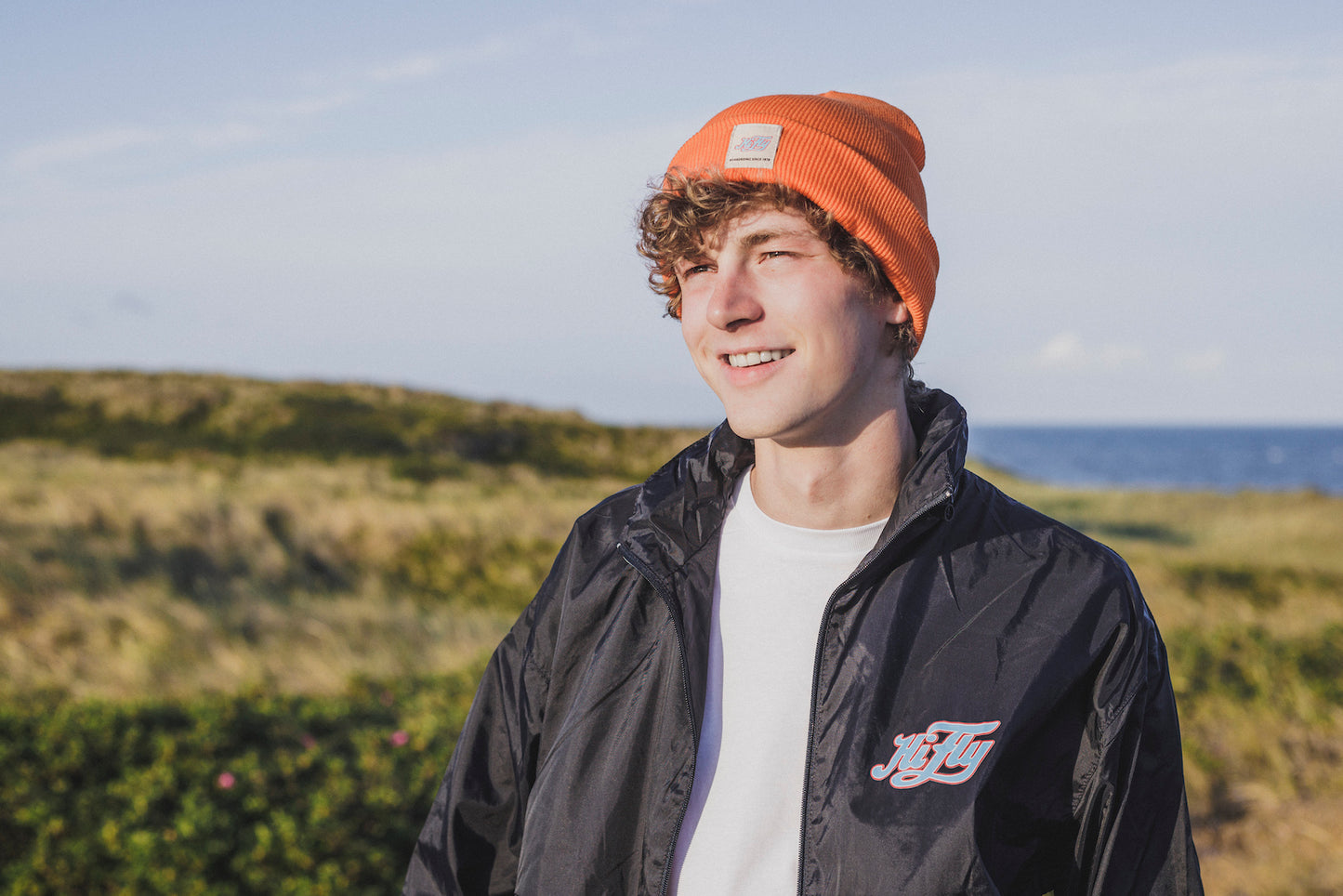 Windbreaker in Navy