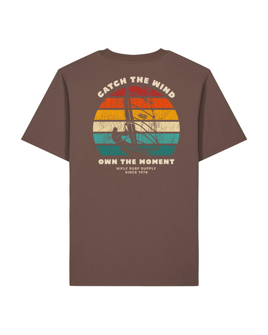 T-Shirt CATCH THE WIND in Braun - bald verfügbar